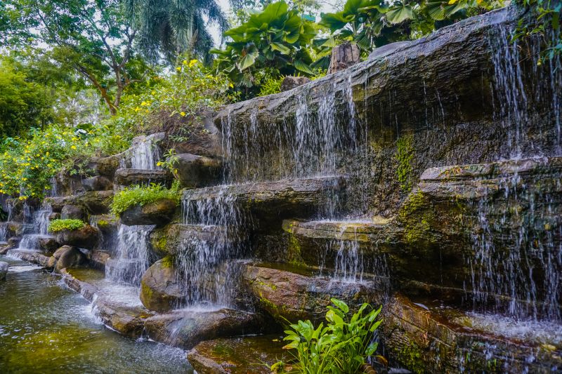 Waterfall Service in Honolulu, HI